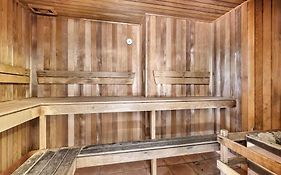 The Astor Apartments